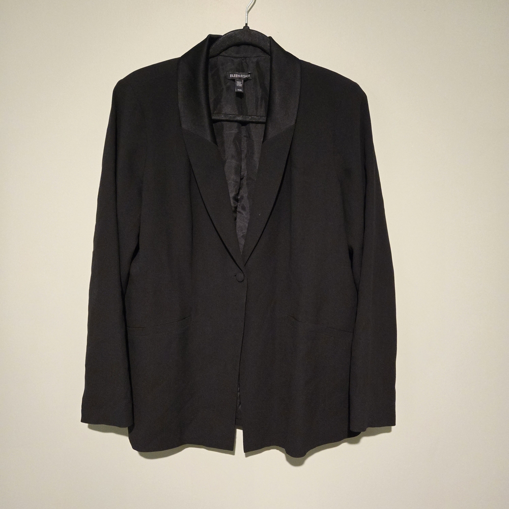 Eileen Fisher 100% Silk Blazer Size Medium